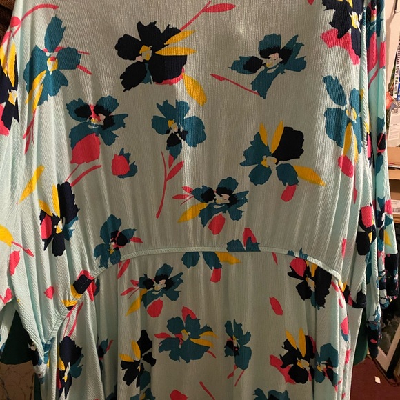 Lane Bryant Over Piece Kimono w/ Drawstring Waist.  Like New 26/28 - Picture 2 of 7